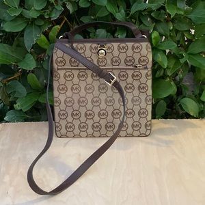 Michael Kors Crossbody